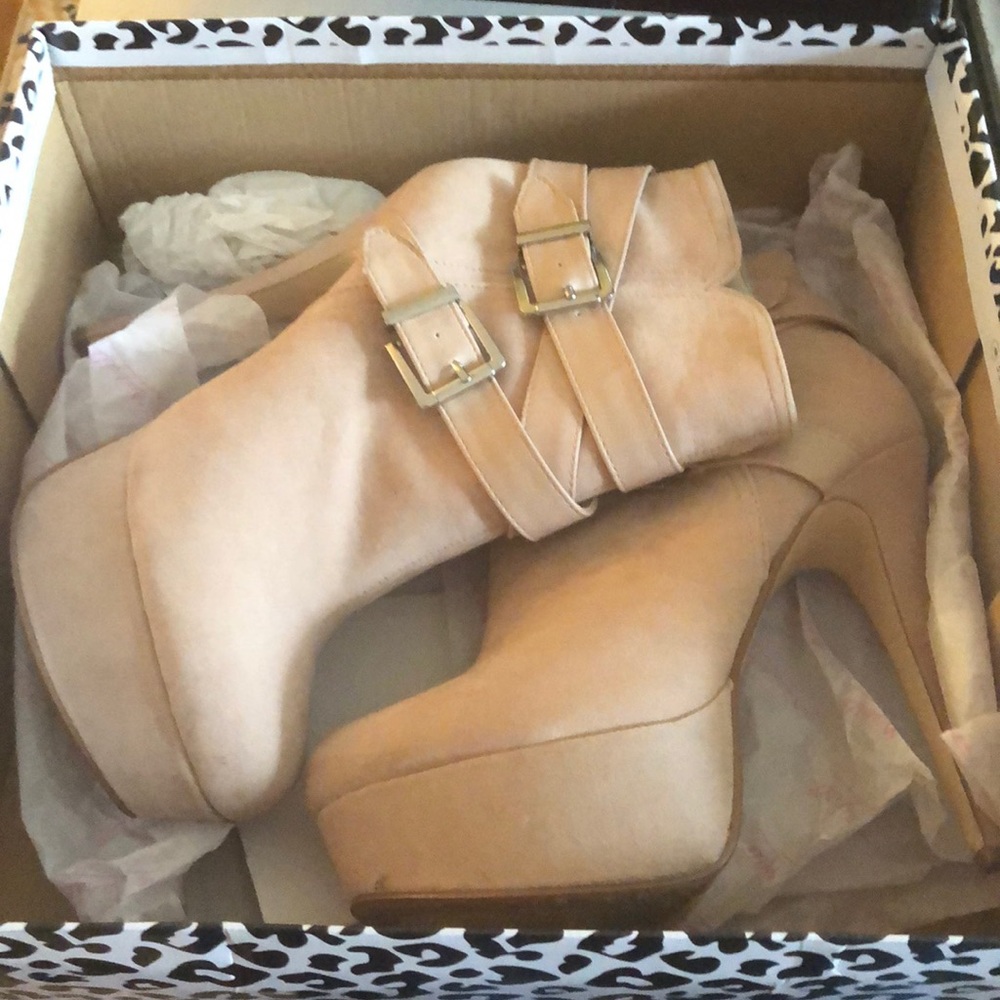 Beige Ankle boot heels 5 inch heel